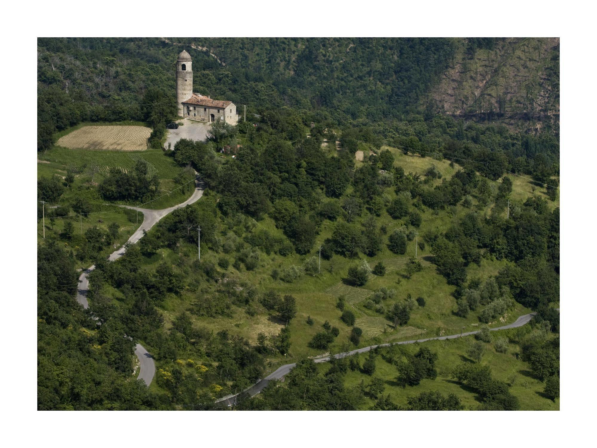 فيلا Licciana Nardiفي Montagna Verde المظهر الخارجي الصورة